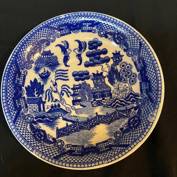 #1A vintage blue willow saucer japan 1946-52 plate porcelain - Picture 1 of 9